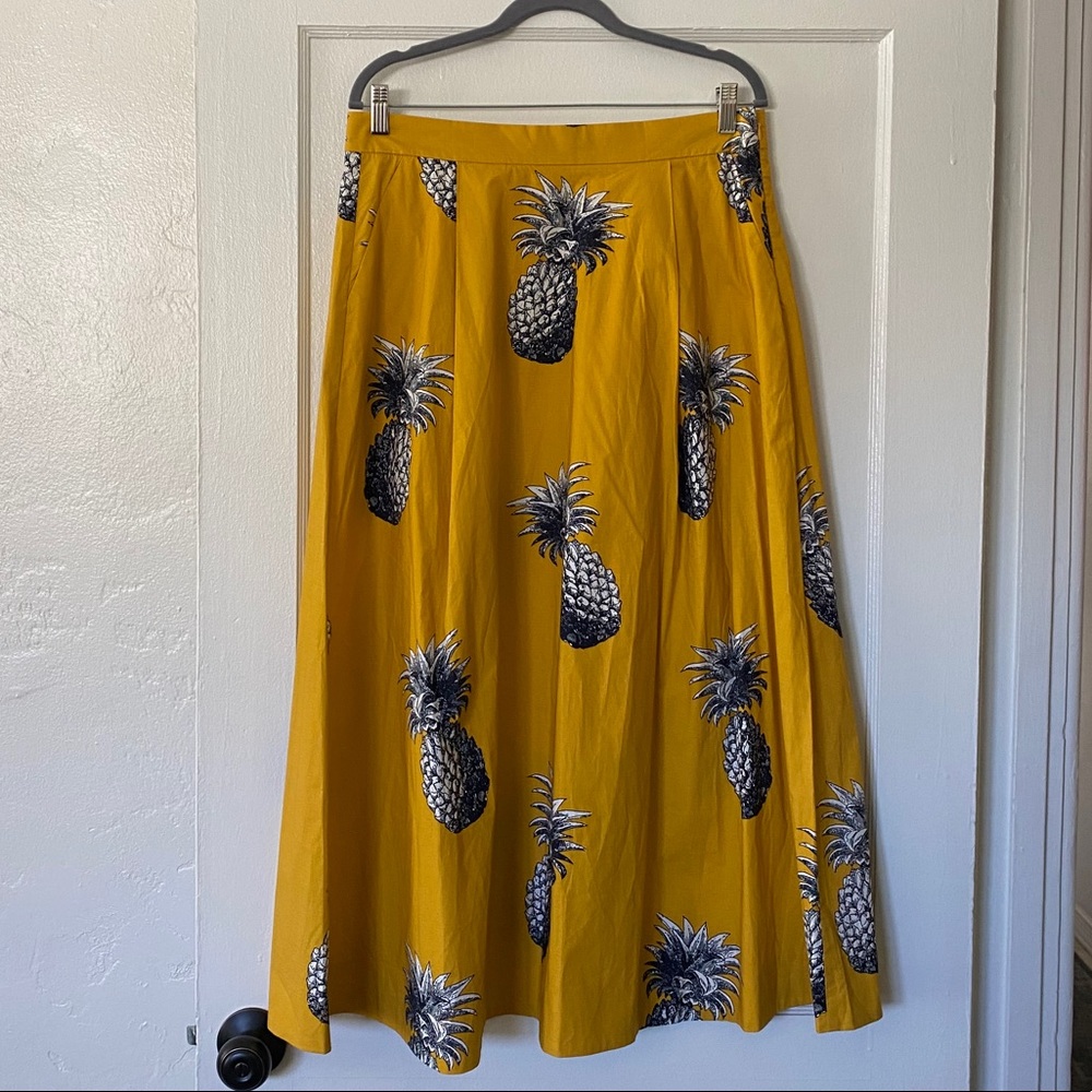 NWT Ann Taylor Pineapple Maxi Skirt